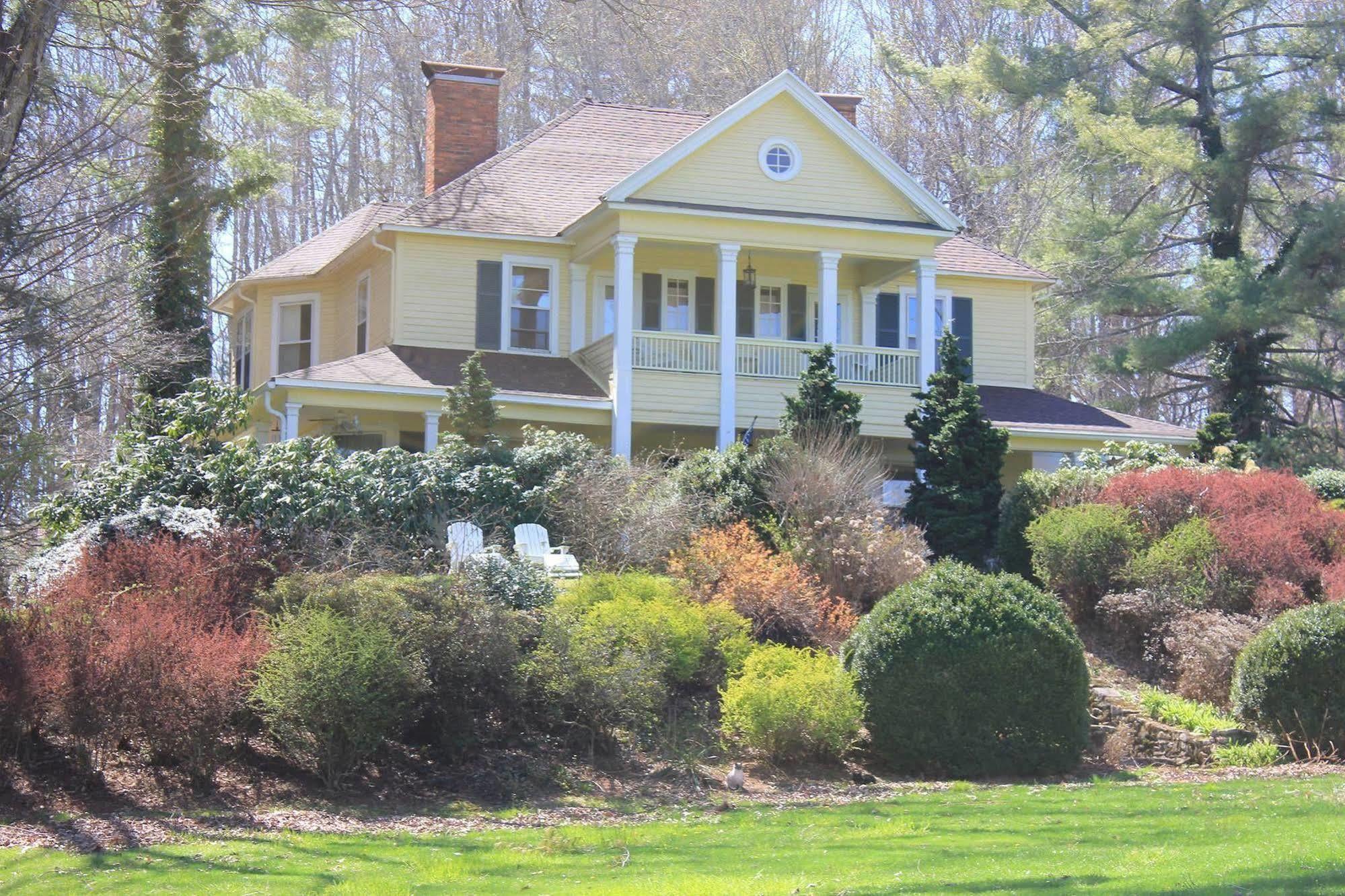 The Yellow House On Plott Creek Waynesville Eksteriør bilde